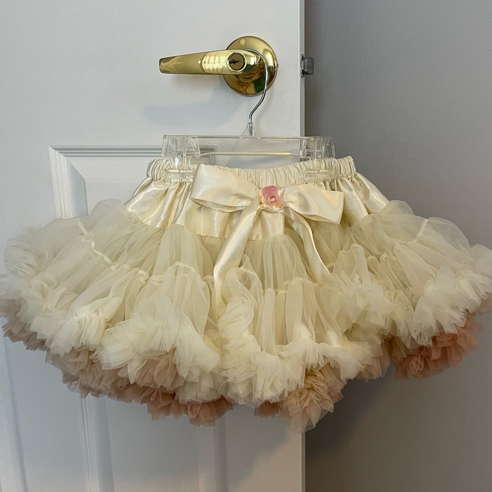 Girls tulle skirt two tone. Girls size 2T